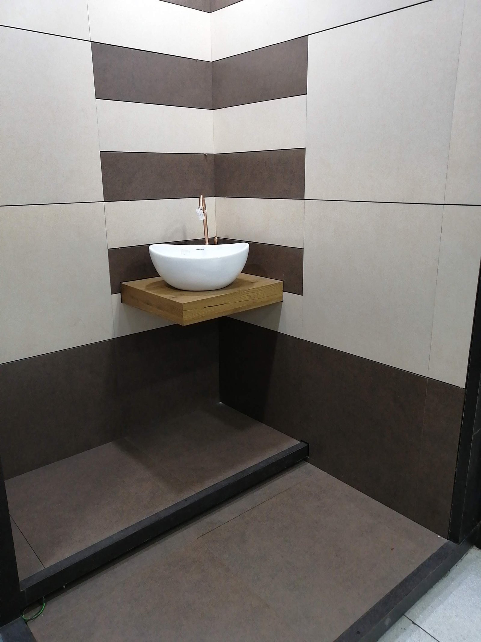 Tile Installer